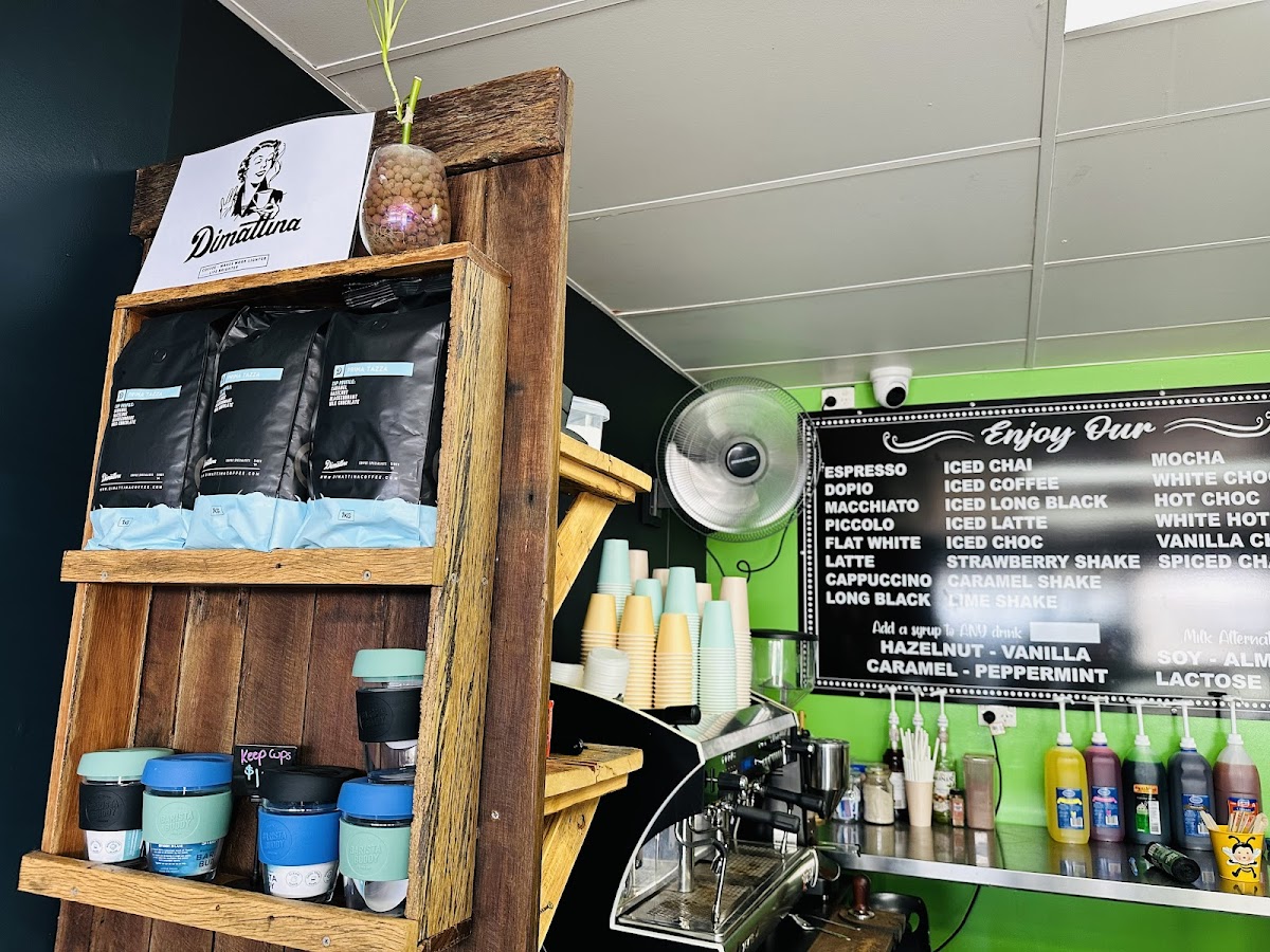 The Hungry Hive Cafe